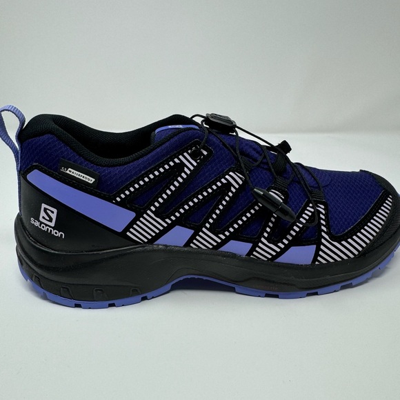 SALOMON XA PRO V8 CS WATERPROOF TRAIL RUNNING SHOES KIDS' SIZE 5 ••BRAND NEW •• - Picture 2 of 7